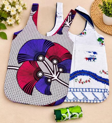Tote bag