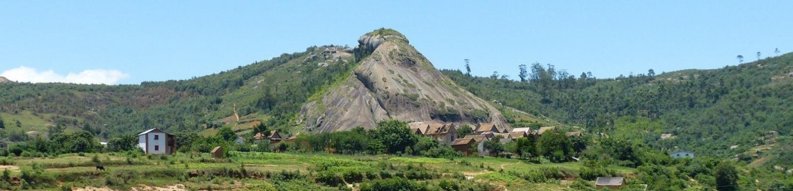 Rocher - paysage d'Antananarivo